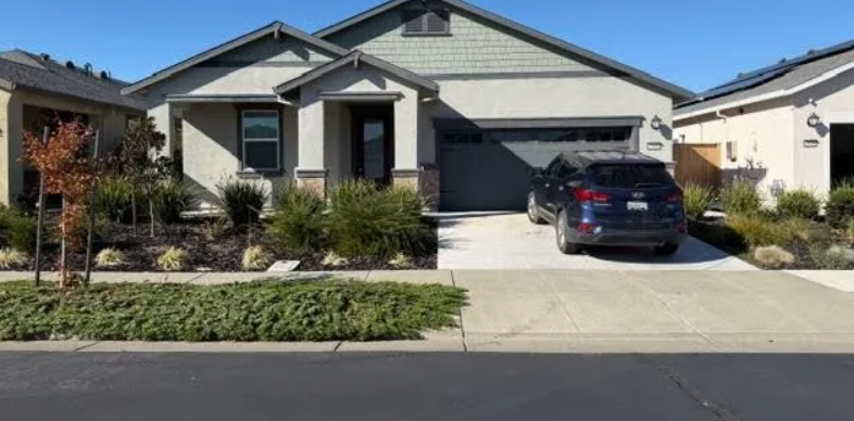 2031 Reunion Lane 'Cooley Model' 2bd/2bth/1686sf